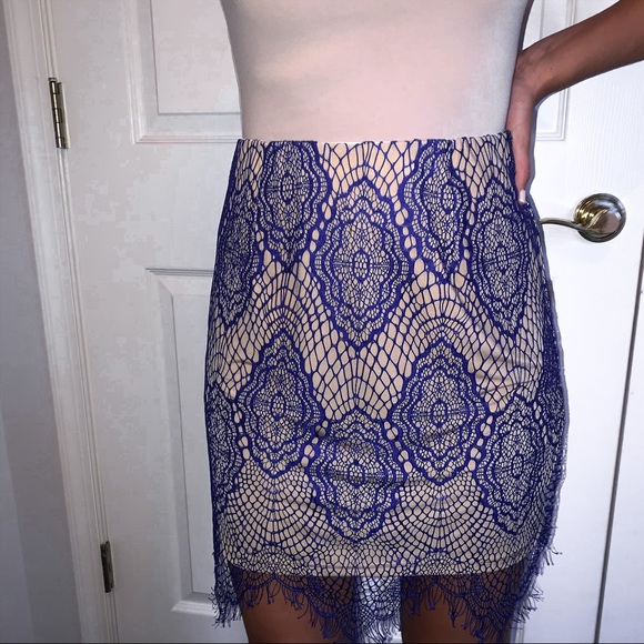 Nude/Blue Lace Skirt - Picture 2 of 5
